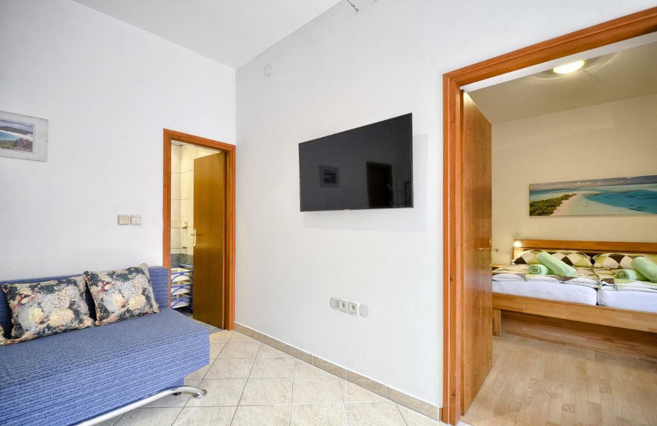 Apartments Picco พูลา ภายนอก รูปภาพ