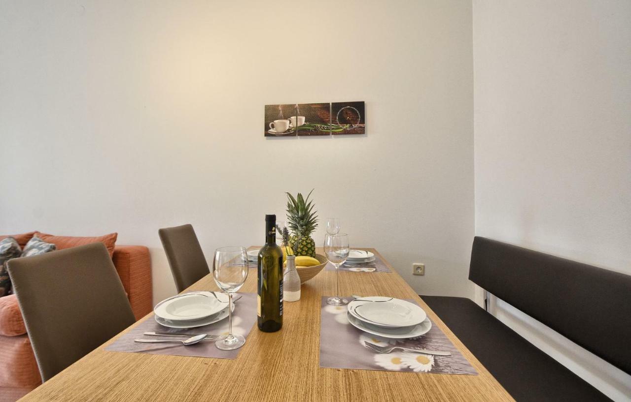Apartments Picco พูลา ภายนอก รูปภาพ